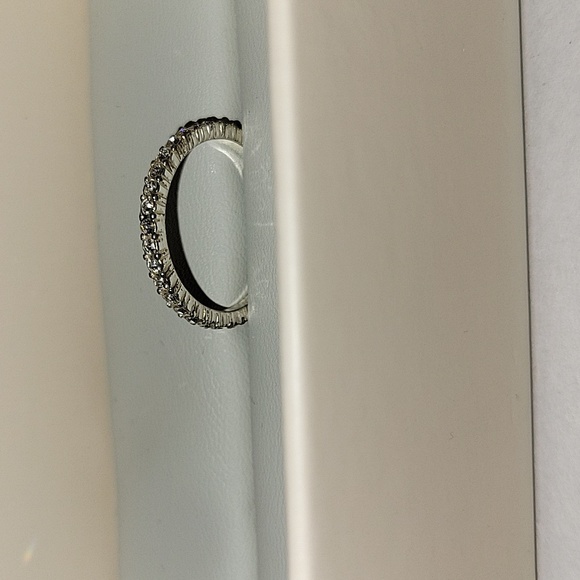 Bridal Engagement And Bridal Ring Set - Picture 9 of 9